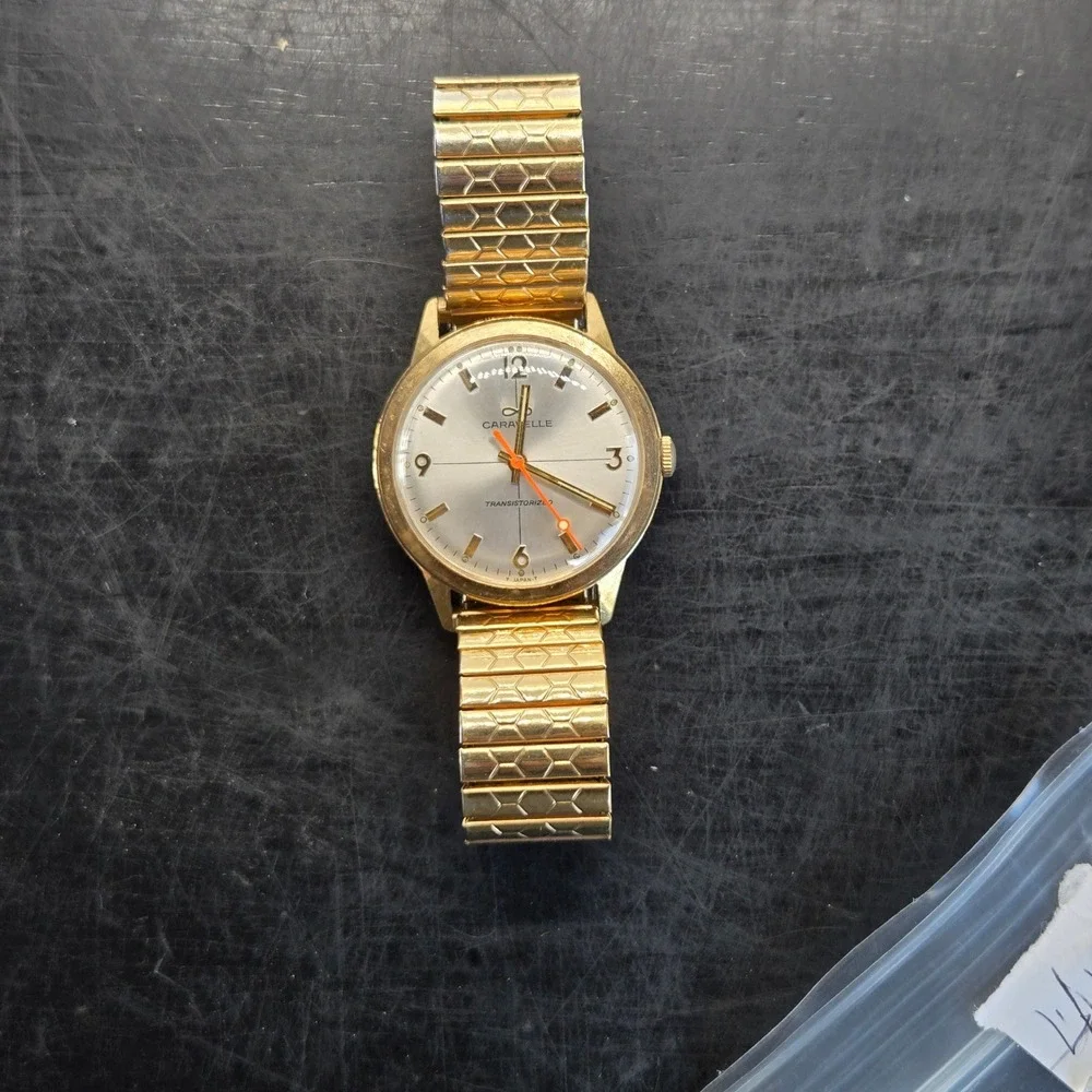 Vintage Caravelle Transistorized Mens Watch Gold Tone Stretch Band Parts Repair